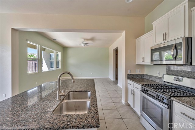 Detail Gallery Image 7 of 30 For 1240 Calvinson Pkwy, Patterson,  CA 95363 - 4 Beds | 2 Baths