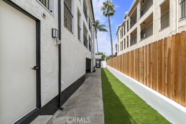 1410 Coranado Avenue, Long Beach CA: https://media.crmls.org/medias/a59cff57-1eb7-4d3f-8484-d237516f5655.jpg