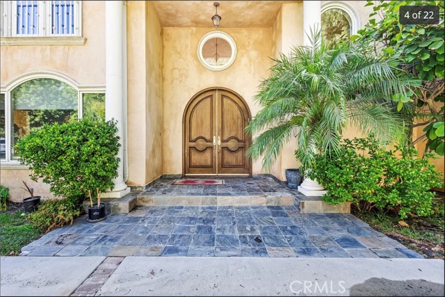 Detail Gallery Image 5 of 18 For 4755 Vanalden, Tarzana,  CA 91356 - 6 Beds | 5 Baths