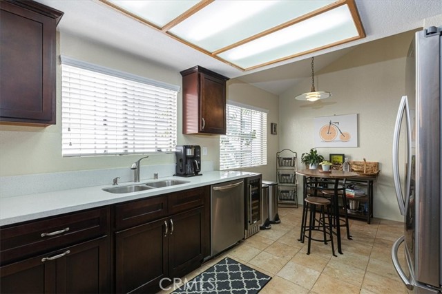 2307 Mathews Avenue, Redondo Beach, California 90278, 3 Bedrooms Bedrooms, ,2 BathroomsBathrooms,Residential,Sold,Mathews,SB21168858