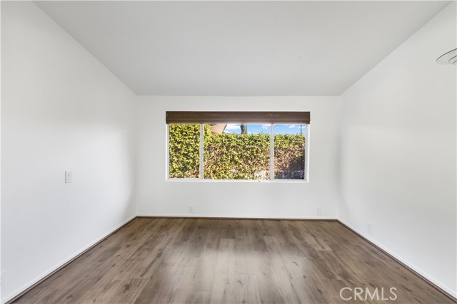 Detail Gallery Image 24 of 49 For 22313 Macfarlane Dr, Woodland Hills,  CA 91364 - 2 Beds | 2 Baths