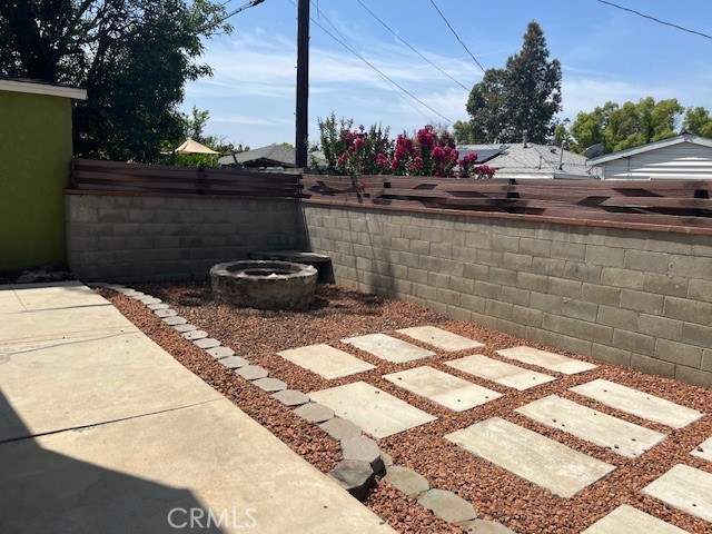 9025 Gullo Avenue, Arleta CA: https://media.crmls.org/medias/a59ef3bf-fc4b-4932-abee-1005899d0e63.jpg