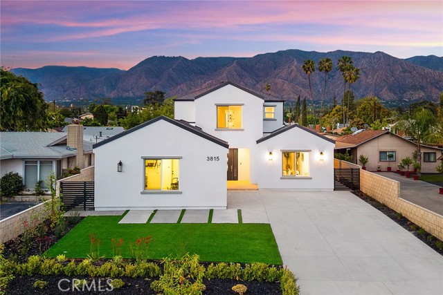 Detail Gallery Image 3 of 51 For 3815 Sycamore St, Pasadena,  CA 91107 - 5 Beds | 5/1 Baths