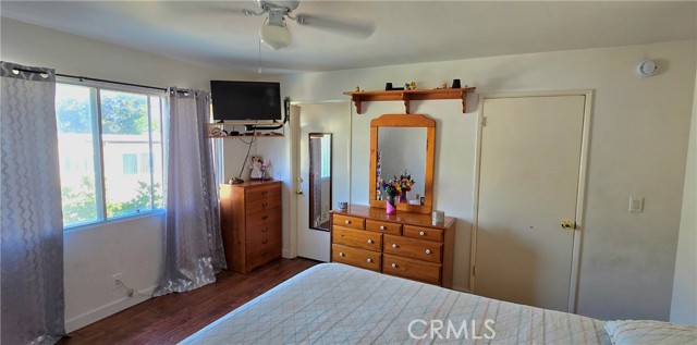 14287 Foothill Boulevard, Sylmar CA: https://media.crmls.org/medias/a5a04c5c-2b3c-4a63-b1d6-a419c89ace25.jpg