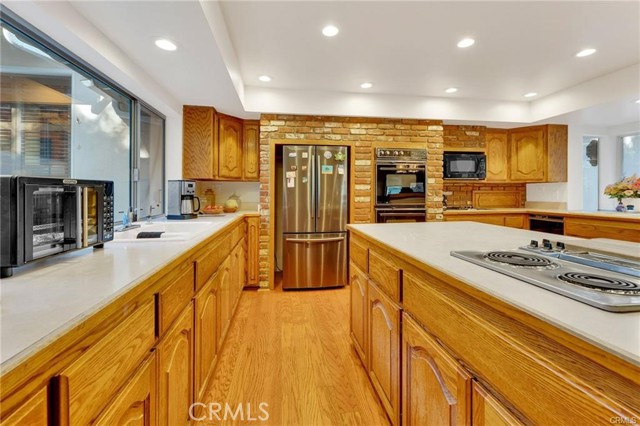 Detail Gallery Image 30 of 73 For 1146 Sandhurst Ln, La Verne,  CA 91750 - 6 Beds | 4 Baths