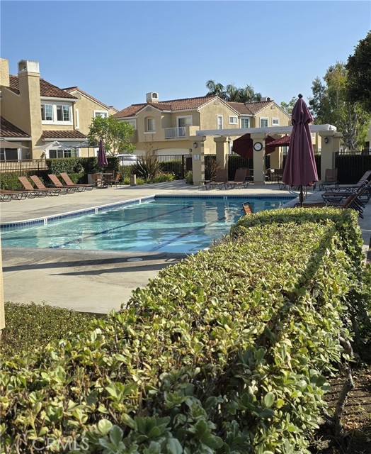 2303 Paseo Circulo, Tustin CA: https://media.crmls.org/medias/a5a29dd3-91fd-405f-a52a-b2372b8fa1f1.jpg