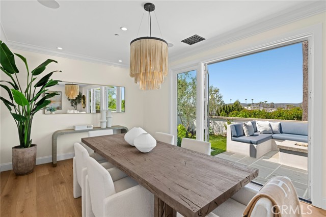 Detail Gallery Image 23 of 55 For 2307 Arbutus St, Newport Beach,  CA 92660 - 6 Beds | 6/1 Baths