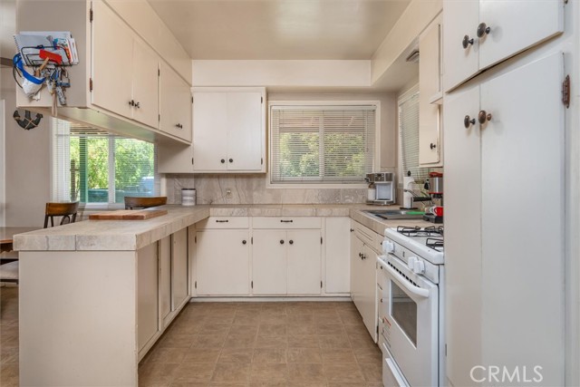 Detail Gallery Image 12 of 29 For 49851 Road 426, Oakhurst,  CA 93644 - 2 Beds | 2 Baths