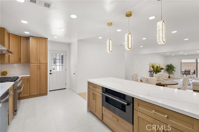 Detail Gallery Image 9 of 43 For 22703 Elm, Torrance,  CA 90505 - 4 Beds | 2 Baths