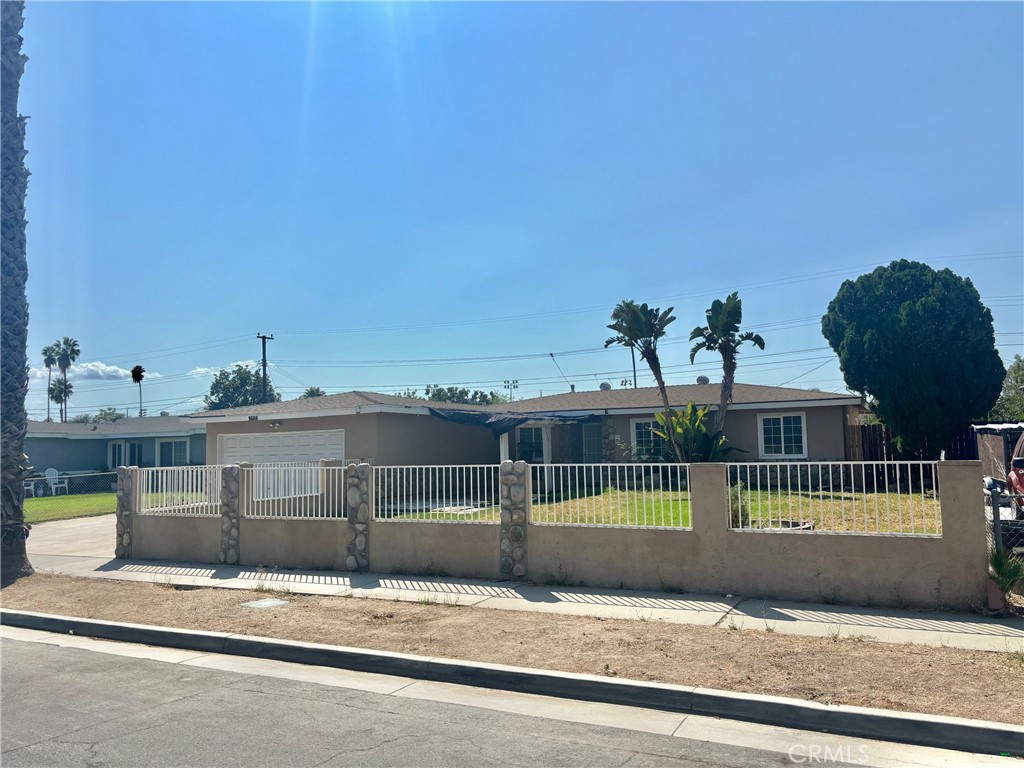 5622 Montgomery Street