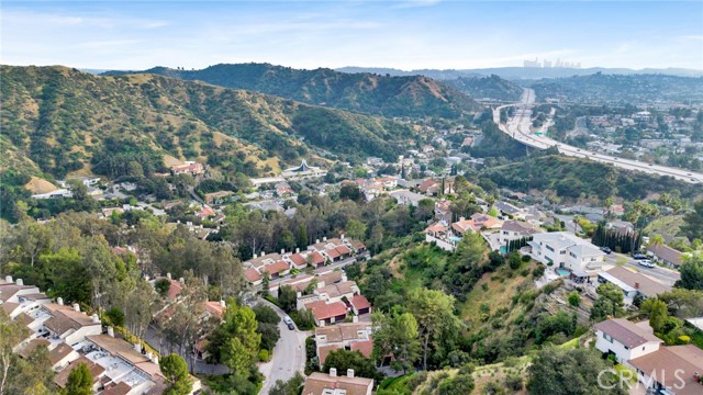 Detail Gallery Image 38 of 43 For 69 Penhill Ct, Glendale,  CA 91206 - 3 Beds | 3 Baths