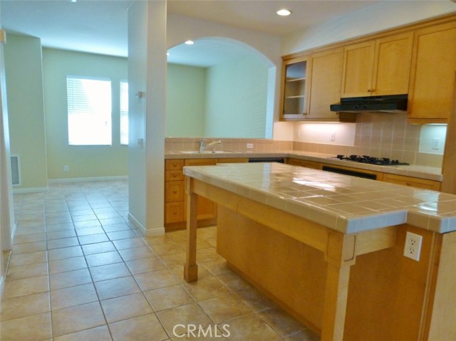 Detail Gallery Image 6 of 14 For 21 Burlingame, Irvine,  CA 92602 - 3 Beds | 2/1 Baths