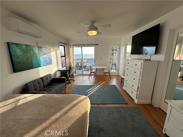 Detail Gallery Image 4 of 18 For 2127 South Coast Highway #3,  Laguna Beach,  CA 92651 - 0 Beds | 1 Baths