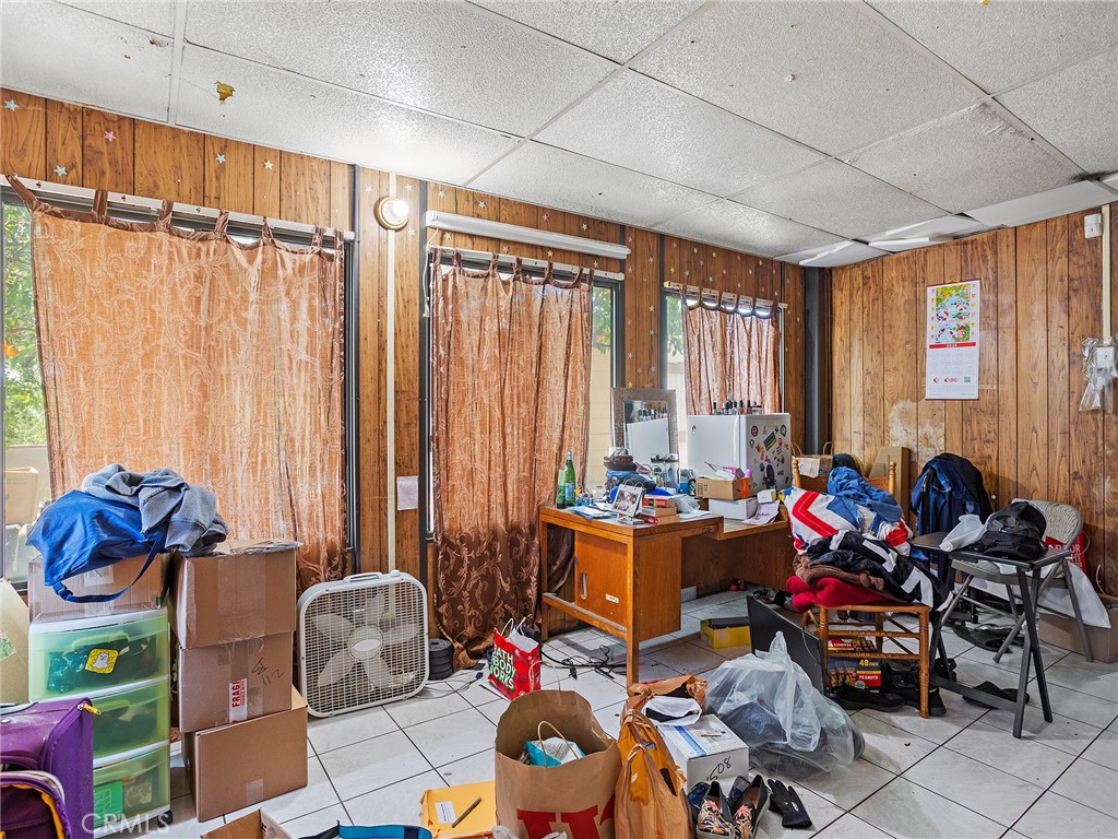 https://media.crmls.org/medias/a5a54b30-ce99-4207-9859-f06af1802527.jpg?preset=X-Large