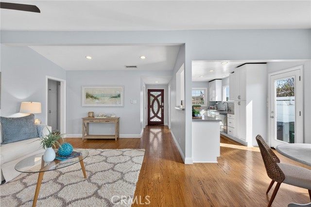 Detail Gallery Image 7 of 49 For 4926 Jacques, Torrance,  CA 90503 - 3 Beds | 2 Baths