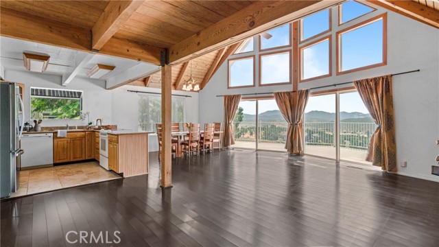 Detail Gallery Image 3 of 69 For 19383 Stonegate Rd, Hidden Valley Lake,  CA 95467 - 4 Beds | 3 Baths