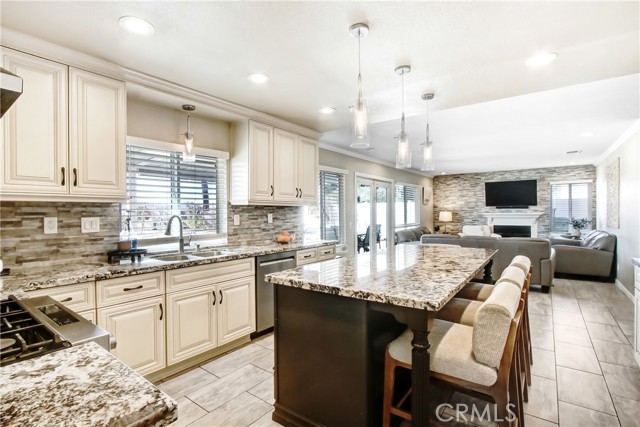 Detail Gallery Image 11 of 22 For 24261 Eagle Valley, Moreno Valley,  CA 92557 - 4 Beds | 3 Baths