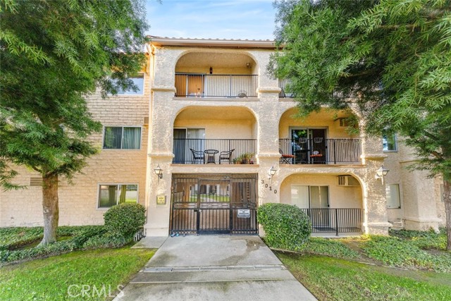 Detail Gallery Image 2 of 36 For 3010 Montrose Ave #26,  La Crescenta,  CA 91214 - 1 Beds | 1 Baths