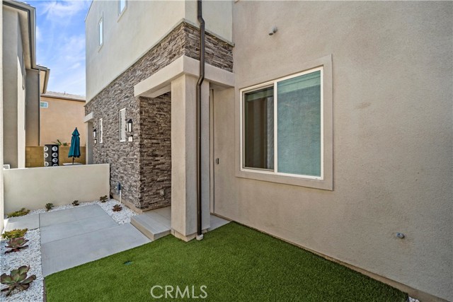 297 Lynx, Irvine CA: https://media.crmls.org/medias/a5aa8d80-89d2-4faf-aa91-6ae480a3c569.jpg