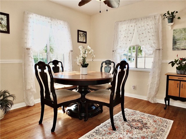 4306 Hackett Avenue, Lakewood CA: https://media.crmls.org/medias/a5aae78c-702f-436b-8b9b-c896c3c4dd67.jpg