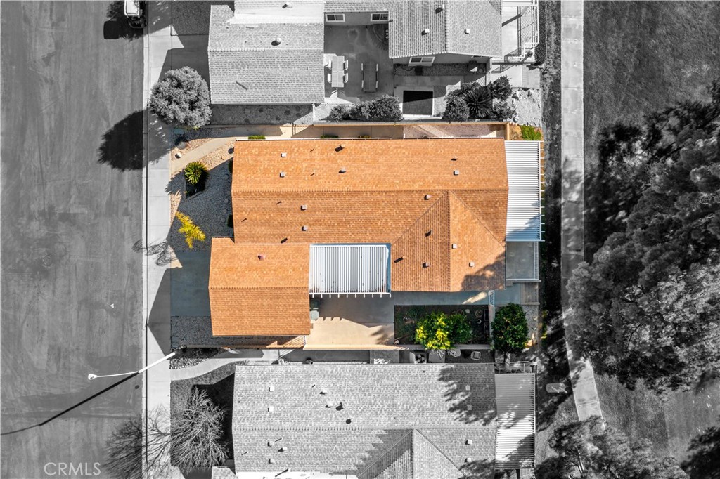https://media.crmls.org/medias/a5ab78f4-d434-44e6-bbf0-c1aa12cd1737.jpg?preset=X-Large