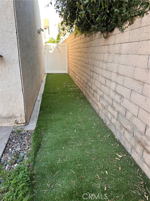 Detail Gallery Image 8 of 25 For 4832 King Cir #D,  Huntington Beach,  CA 92648 - 2 Beds | 2/1 Baths