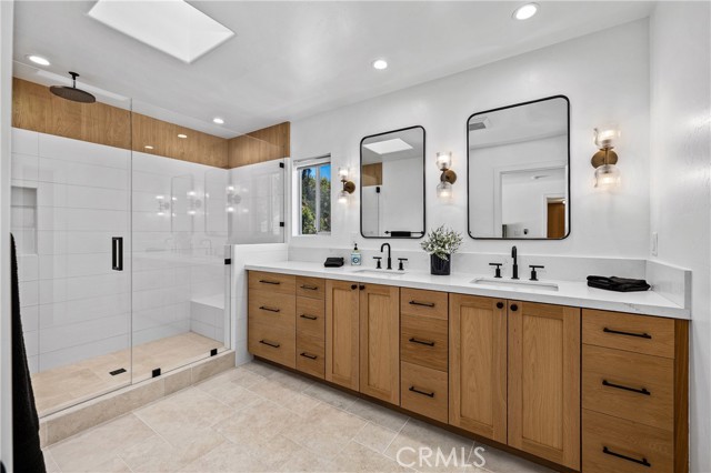 Detail Gallery Image 20 of 48 For 5497 Coral Reef Avenue, La Jolla,  CA 92037 - 5 Beds | 3 Baths