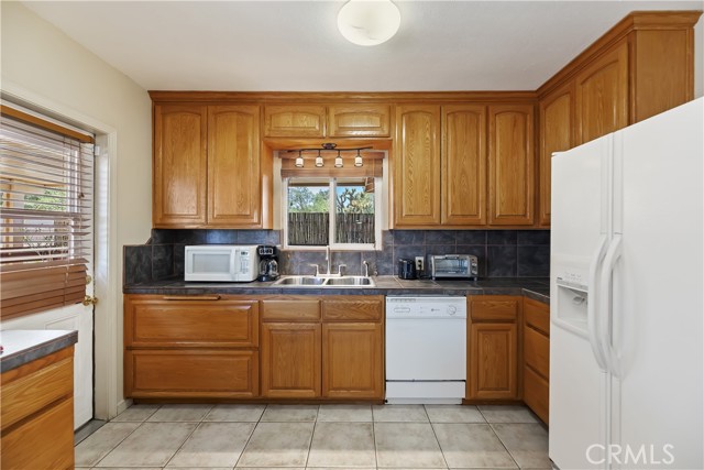 Detail Gallery Image 23 of 48 For 56287 Navajo Trl, Yucca Valley,  CA 92284 - 2 Beds | 1 Baths
