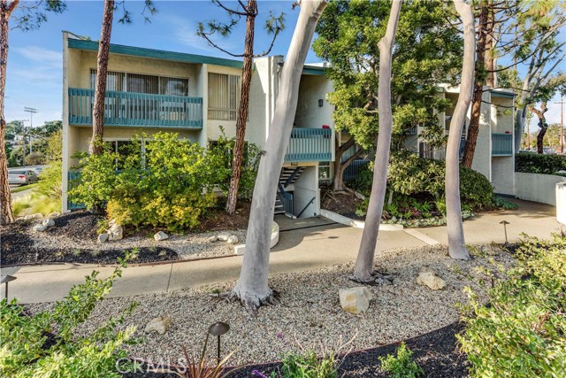 906 Camino Real, Redondo Beach, California 90277, 2 Bedrooms Bedrooms, ,2 BathroomsBathrooms,Residential,Sold,Camino Real,SB17021311