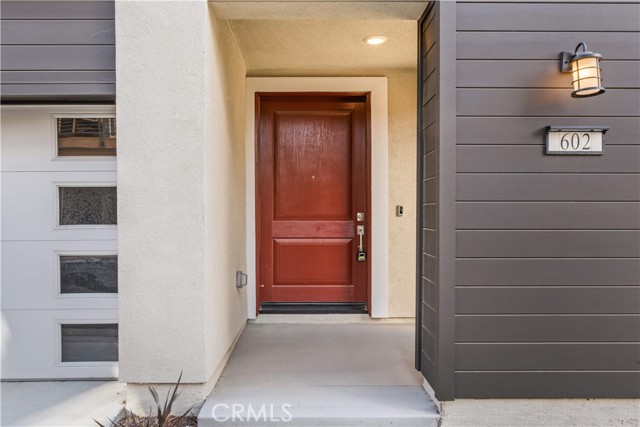 Detail Gallery Image 2 of 34 For 602 Catalonia, Lake Forest,  CA 92630 - 4 Beds | 4 Baths