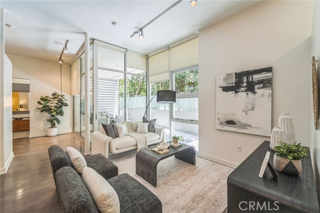 4080 Glencoe, Marina del Rey CA: https://media.crmls.org/medias/a5b32a93-b87f-46ce-9ca5-8fba59ce741c.jpg