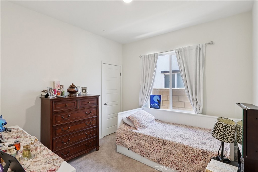 MLS #IV25213472 image #7