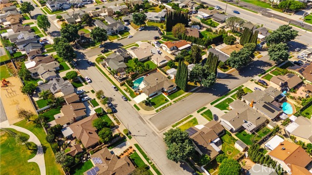 630 Shady Ln, Placentia CA: https://media.crmls.org/medias/a5b389c8-fb00-46a5-b405-11ae7df448f1.jpg