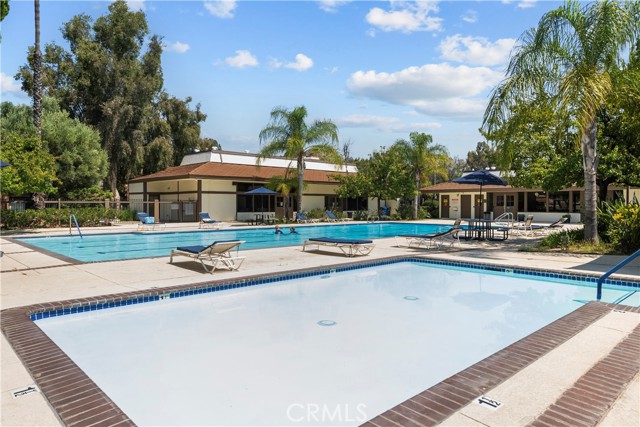 Detail Gallery Image 43 of 45 For 10214 Larwin Ave #3,  Chatsworth,  CA 91311 - 4 Beds | 3 Baths