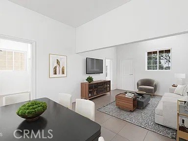435 West 1st Street, 1 photo 5