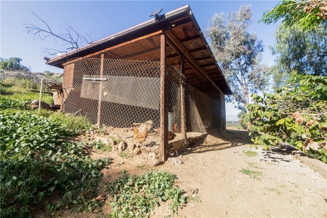 Detail Gallery Image 43 of 53 For 17423 Wicker Way, Riverside,  CA 92504 - 4 Beds | 3/1 Baths