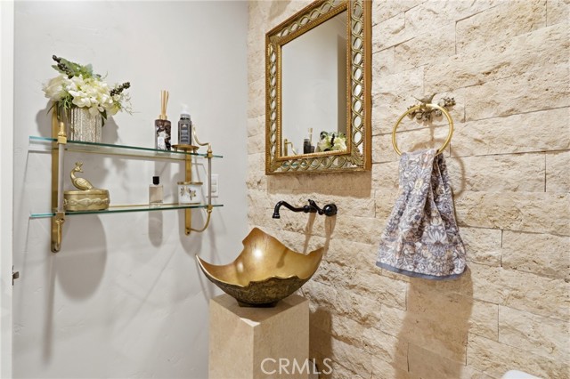 Detail Gallery Image 32 of 72 For 3939 W Robinwood, Visalia,  CA 93291 - 5 Beds | 4/1 Baths