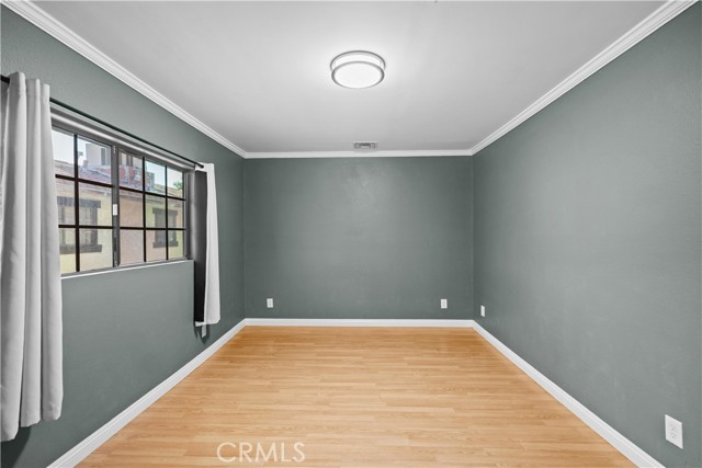 215 N Maple Avenue, Montebello CA: https://media.crmls.org/medias/a5b588e1-d80e-4030-bc44-32776ccf4496.jpg