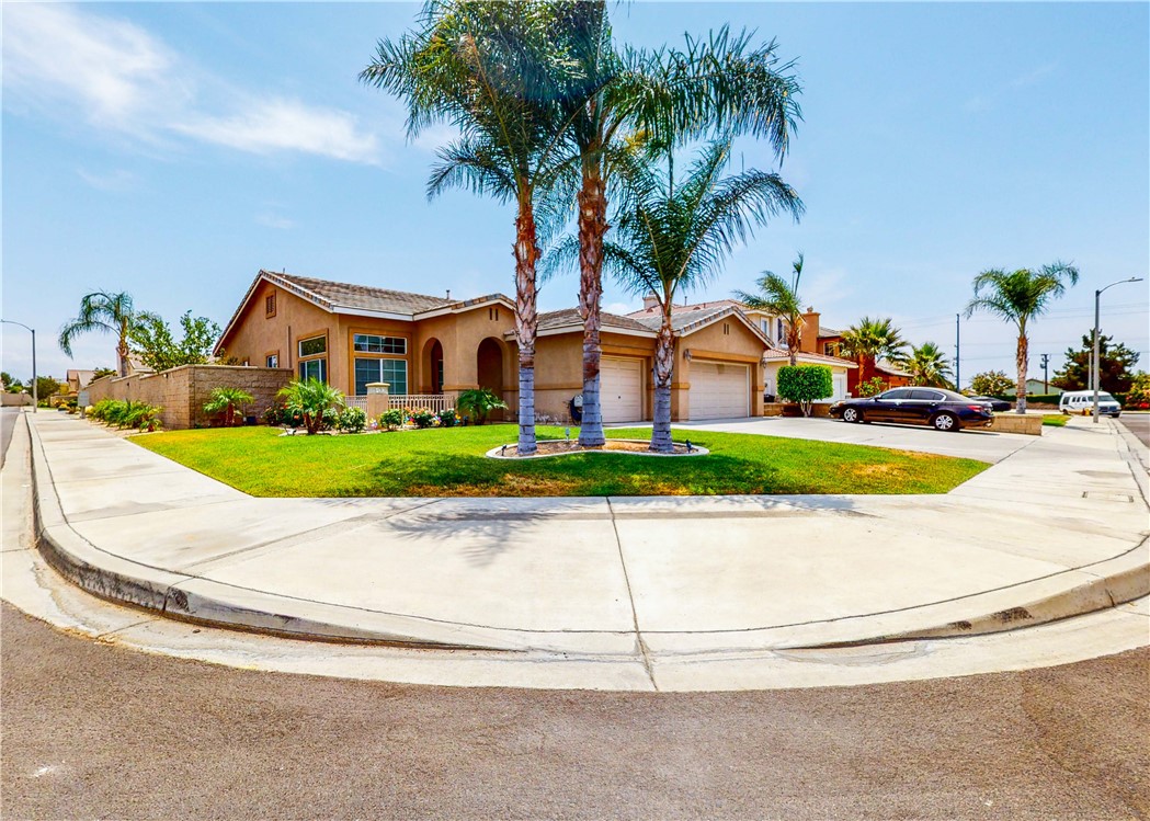 7239 Plumrose Street Fontana CA 92336