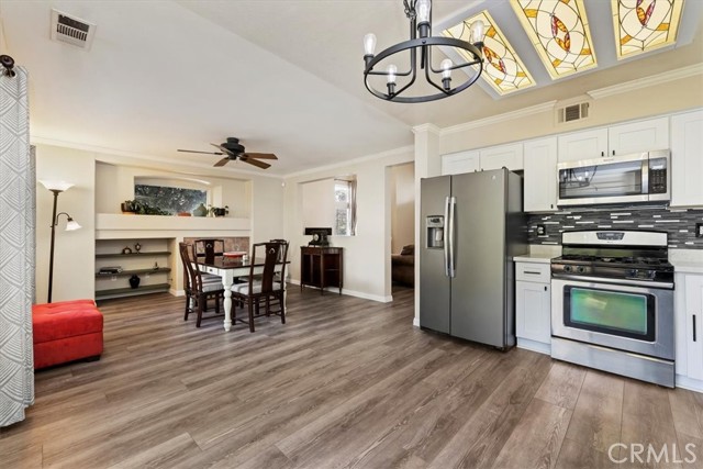 31710 Corte Esparza, Temecula CA: https://media.crmls.org/medias/a5b6c7d7-2da4-4a2d-8ca1-353b68d64e05.jpg