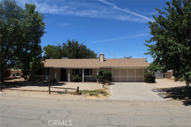 Detail Gallery Image 2 of 29 For 40985 174th, Lancaster,  CA 93535 - 2 Beds | 2 Baths