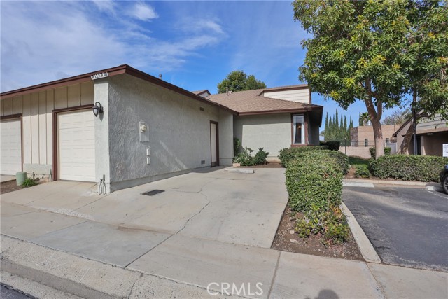 Detail Gallery Image 2 of 40 For 1143 Stone Pine Ln #F,  Corona,  CA 92879 - 2 Beds | 2 Baths