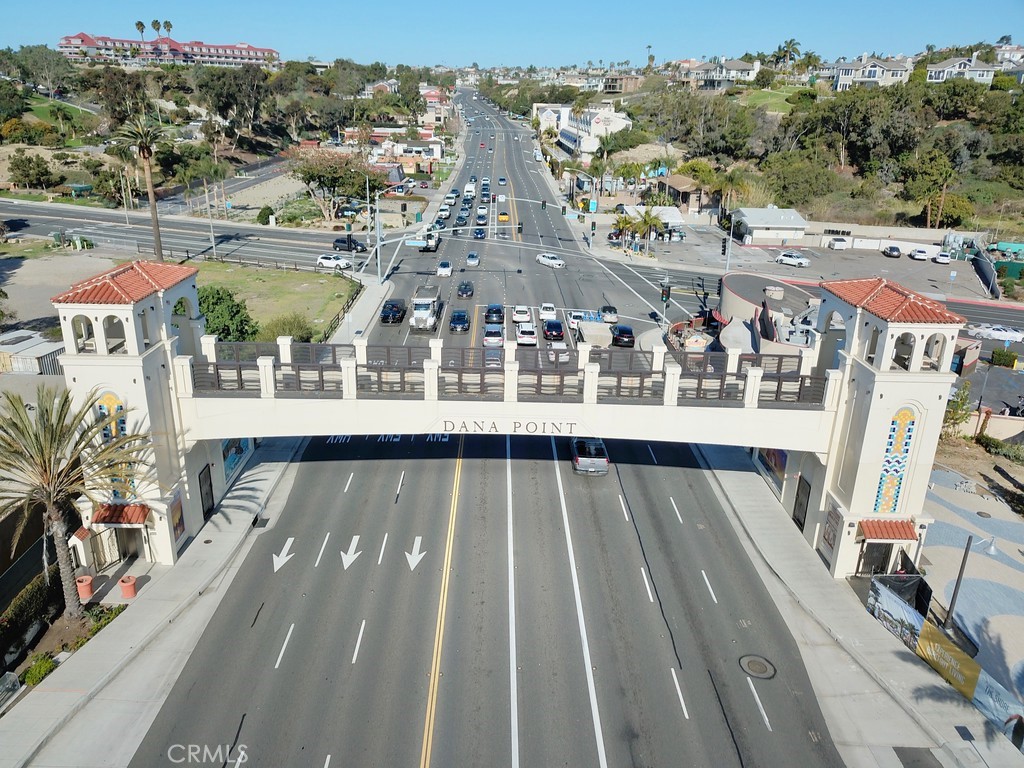 https://media.crmls.org/medias/a5b9aacc-6929-4eba-99a4-1a5cbe09a396.jpg?preset=X-Large