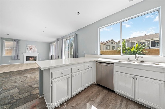 Detail Gallery Image 9 of 30 For 16861 Bellerive Pl, Fontana,  CA 92336 - 4 Beds | 2/1 Baths