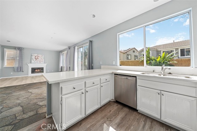 Detail Gallery Image 9 of 30 For 16861 Bellerive Pl, Fontana,  CA 92336 - 4 Beds | 2/1 Baths