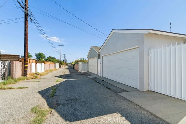 9250 Arleta photo 58