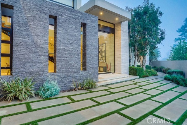 Detail Gallery Image 2 of 68 For 1188 Roberto Ln, Los Angeles,  CA 90077 - 5 Beds | 7 Baths