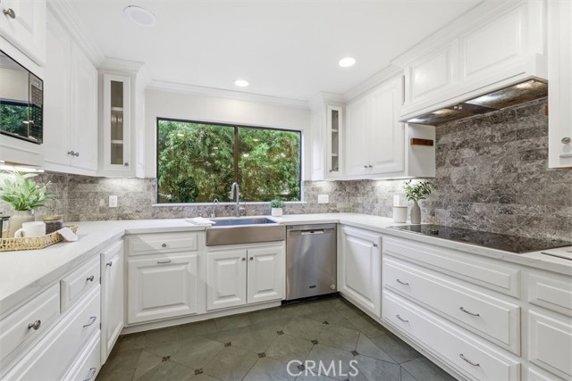 2932 Via Alvarado, Palos Verdes Estates CA: https://media.crmls.org/medias/a5bb93db-d5c1-4b13-801b-6e5cc51b3f33.jpg