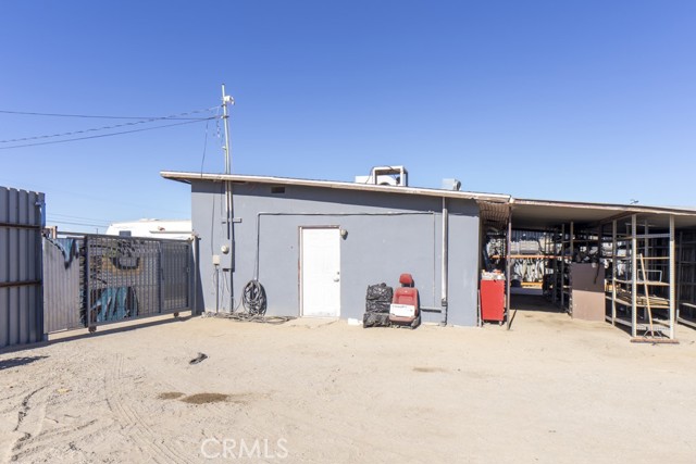 42052 3rd Street, Lancaster, California 93535, ,Commercial Lease,For Rent,42052 3rd Street,CRBB24251746