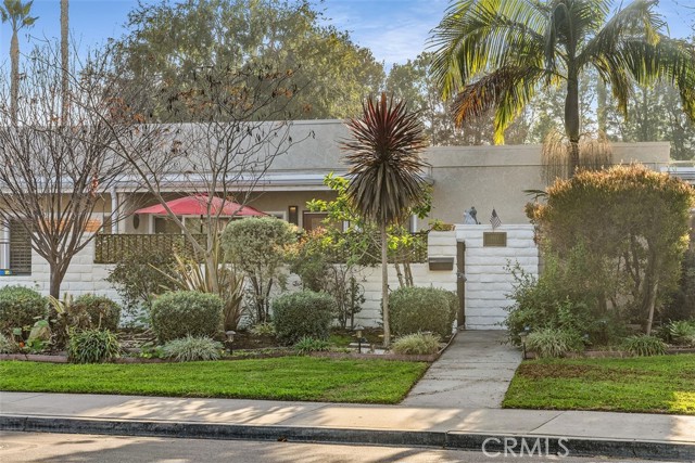 Detail Gallery Image 2 of 42 For 947 Avenida Carmel #F,  Laguna Woods,  CA 92637 - 1 Beds | 1 Baths